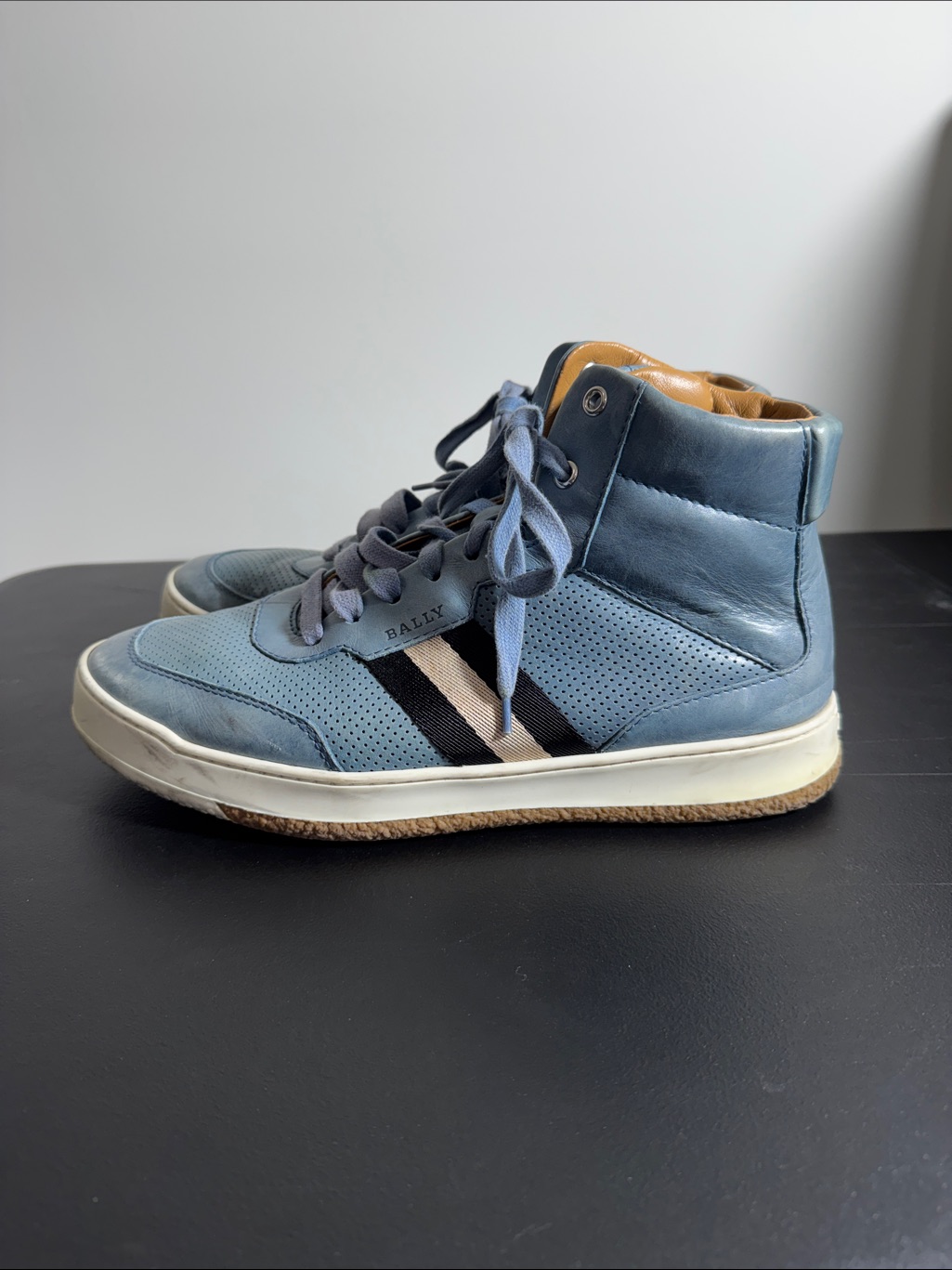 Bally Mens 9 Light Blue High Top Leather Sneaker Shoes Euc